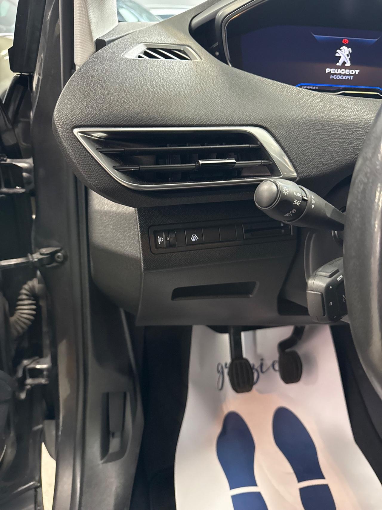 Peugeot 3008 BlueHDi 130 S&S Allure Manuale