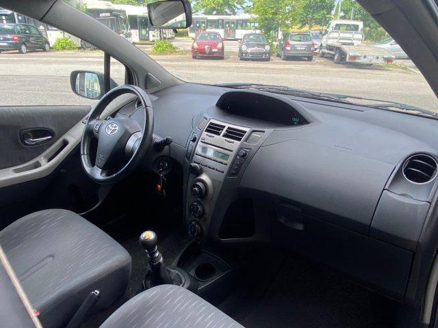 TOYOTA Yaris 1.3 5 Porte