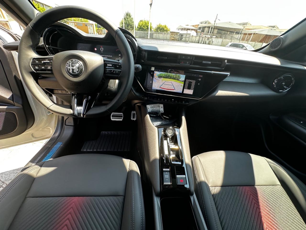 Alfa Romeo Junior 1.2 136 CV Hybrid eDCT6 SPECIALE