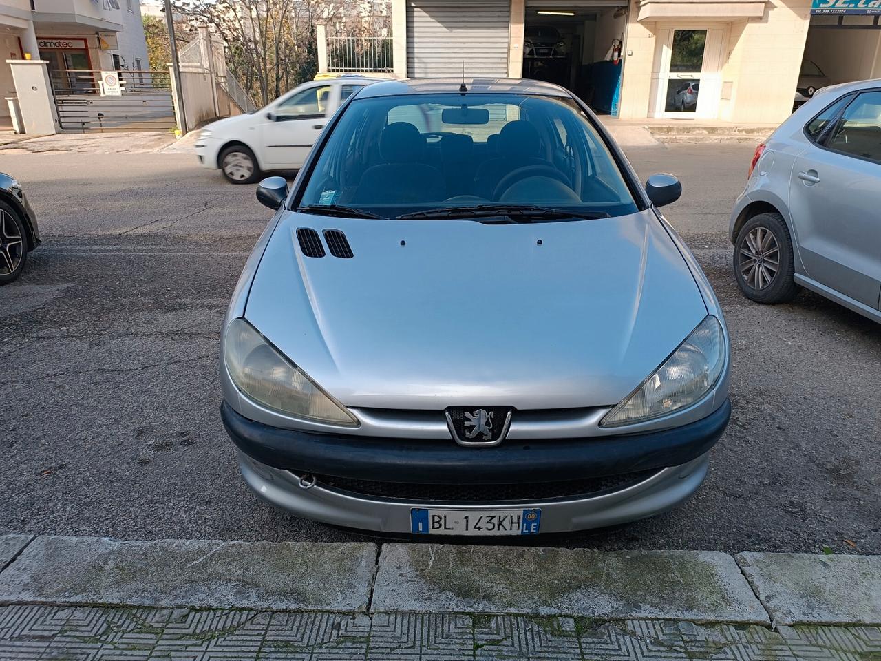 Peugeot 206 1.1 5p. XR