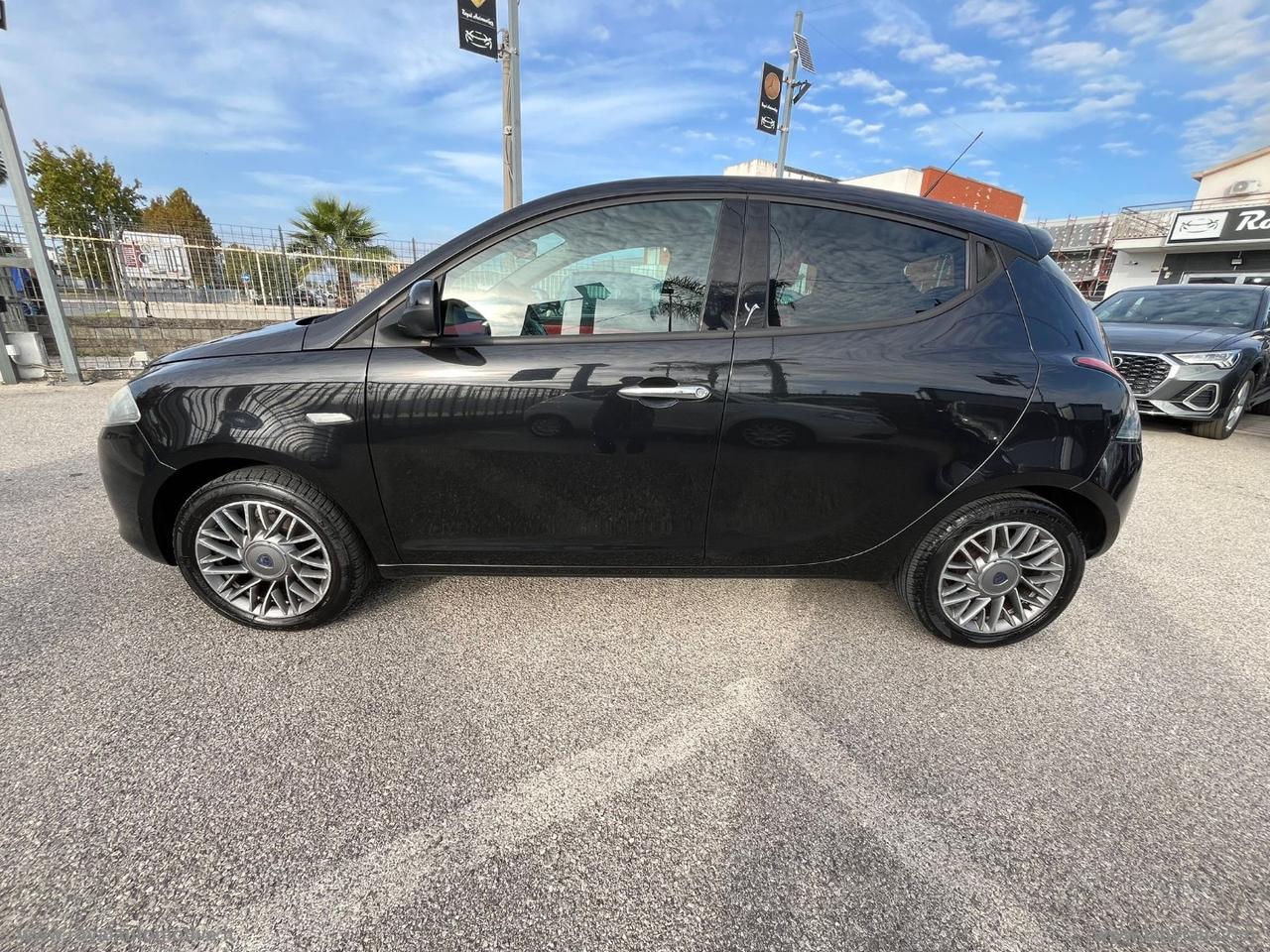 LANCIA Ypsilon 1.2 69 CV 5p. S&S Platinum NO PERMUTA