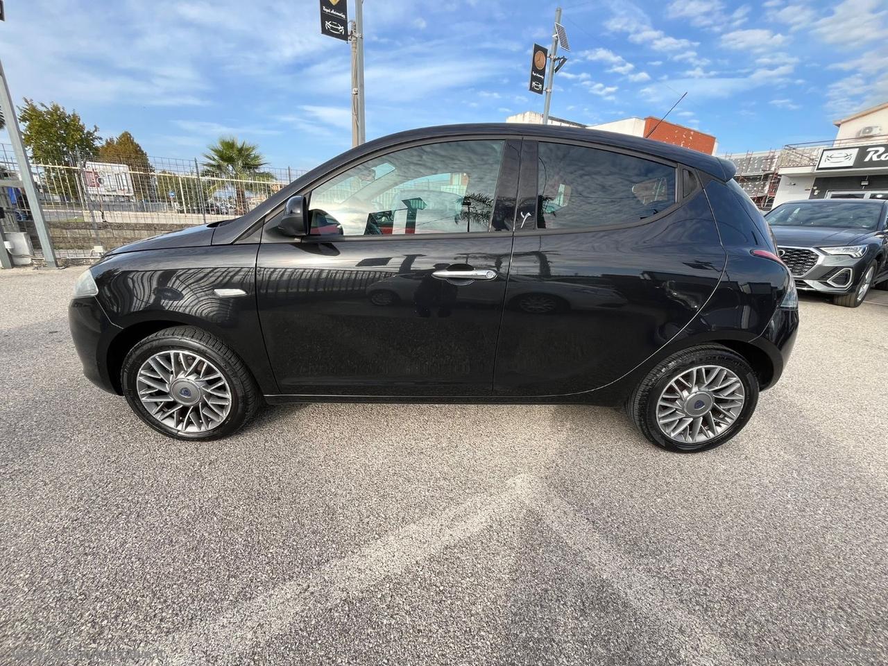 LANCIA Ypsilon 1.2 69 CV 5p. S&S Platinum NO PERMUTA