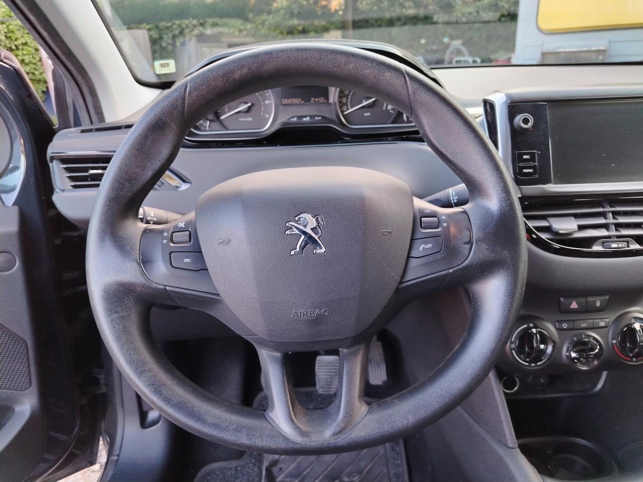 Peugeot 208 PureTech 82 3 porte Access