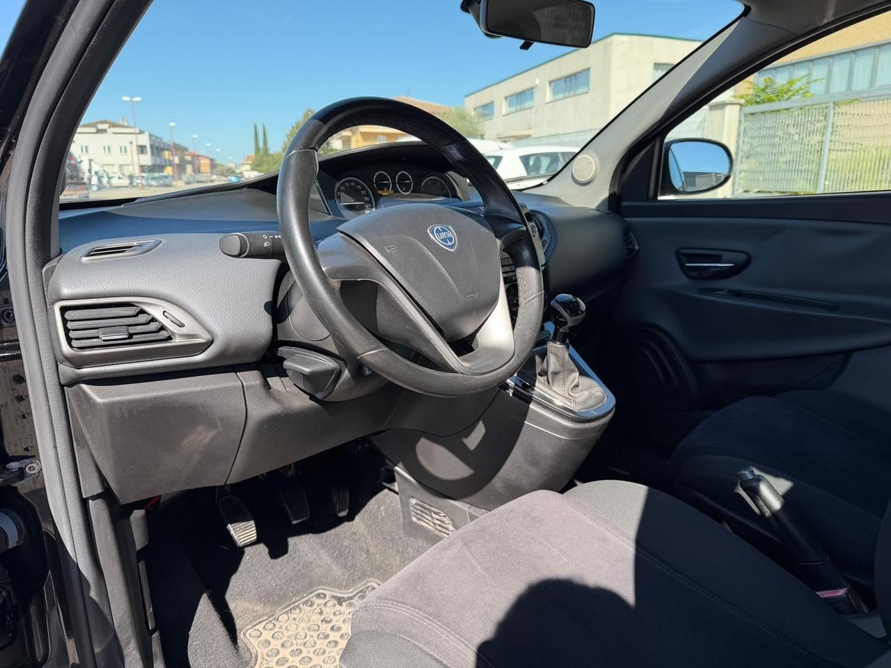 Lancia Ypsilon 99000 KM GARANZIA 12 MESI