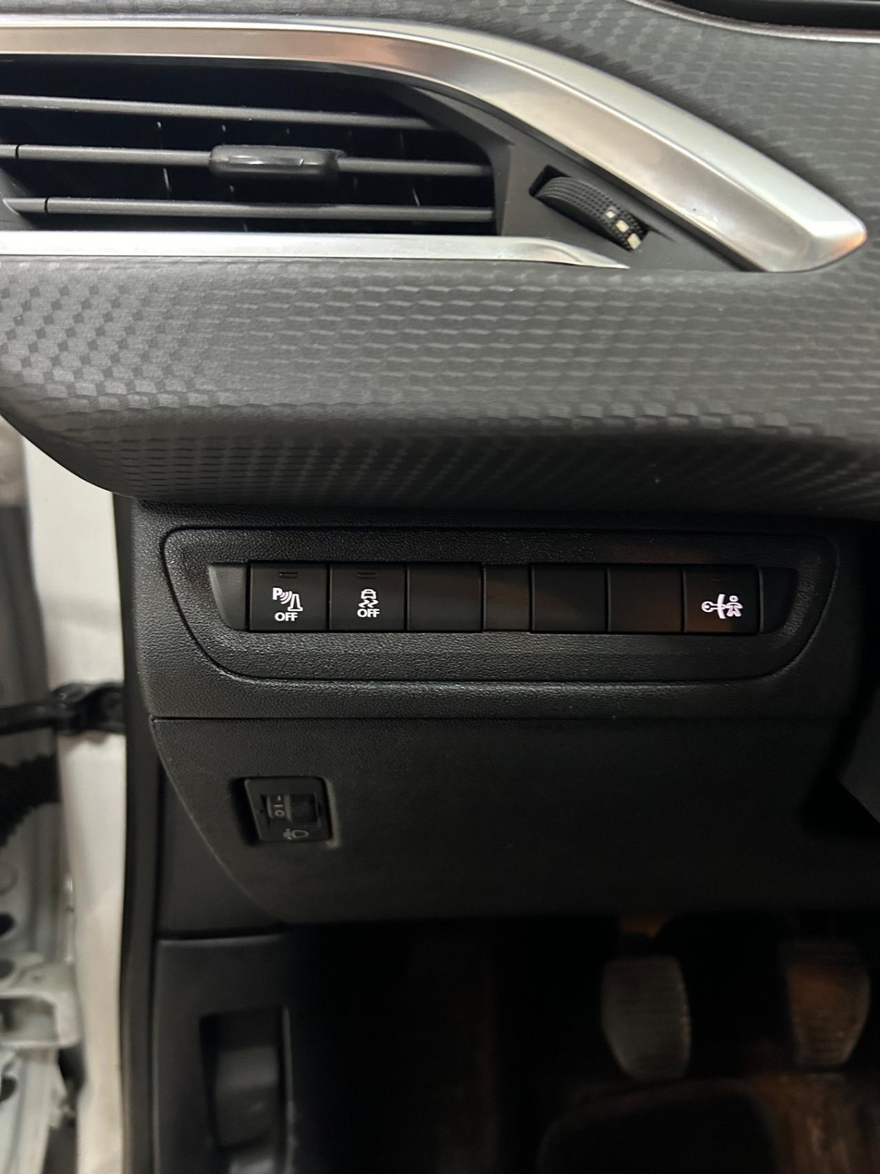 Peugeot 2008 1.4 HDi 68CV Active