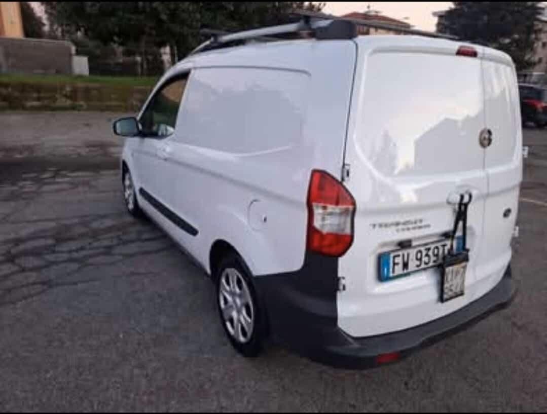Ford Transit Courier 1.5 euro 6