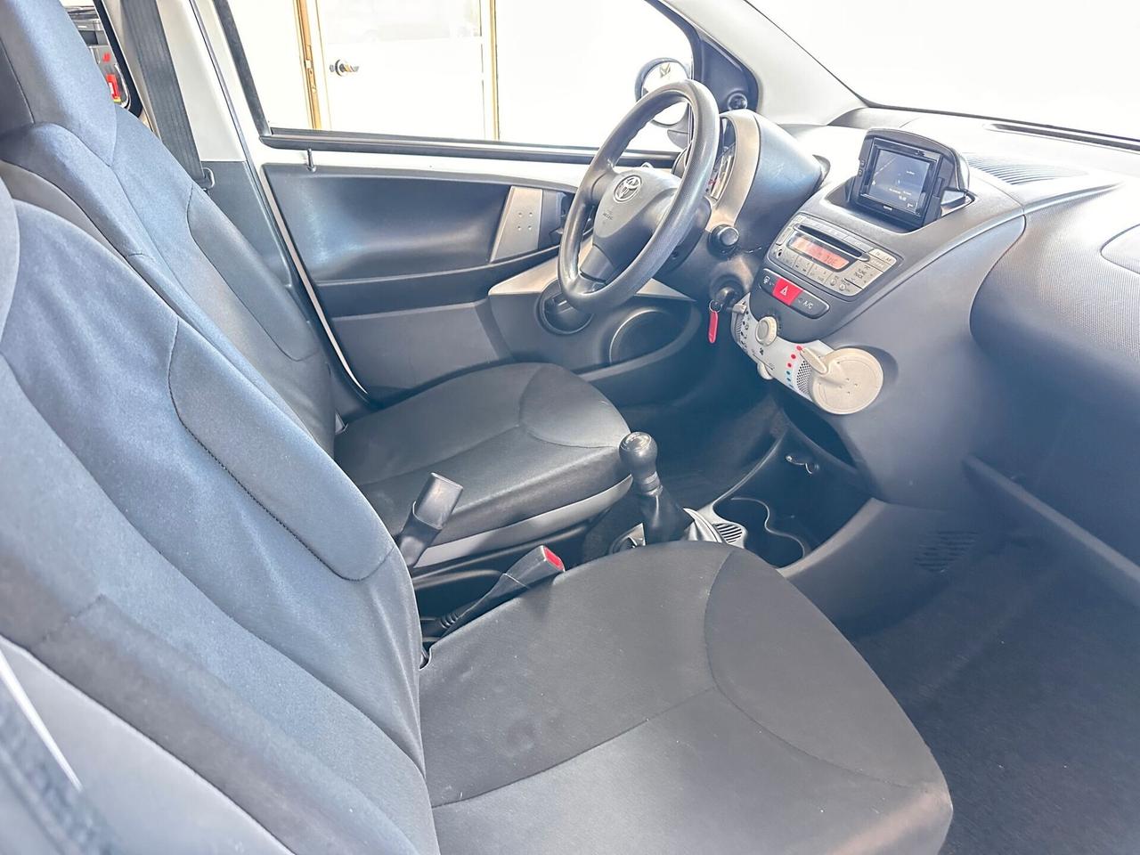 Toyota Aygo 1.0 12V VVT-i 5 porte Lounge Connect