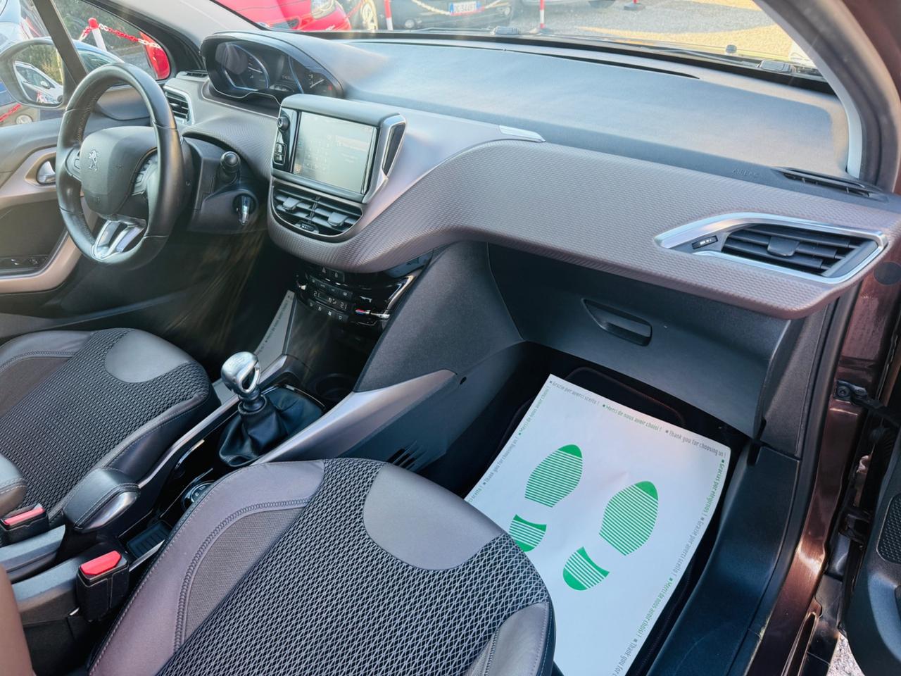 Peugeot 2008 1.6 e-HDi 115 CV Stop&Start Allure