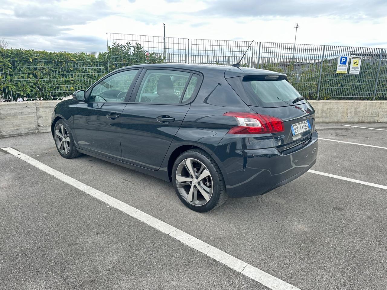 Peugeot 308 1.6 HDi