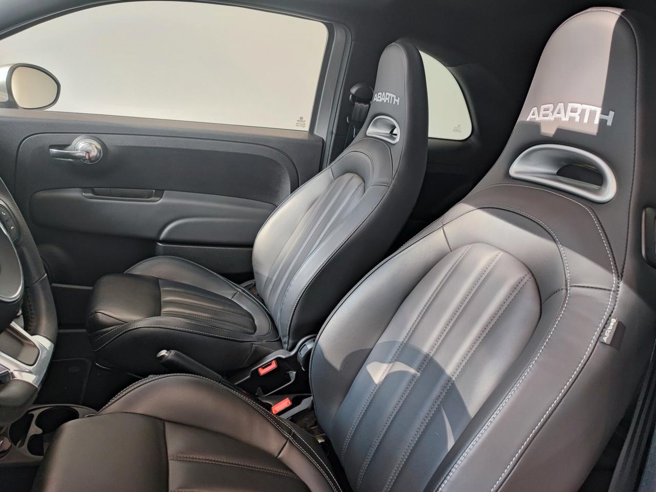 Abarth 595 1.4 Turbo T-Jet Turismo FULL OPTIONAL