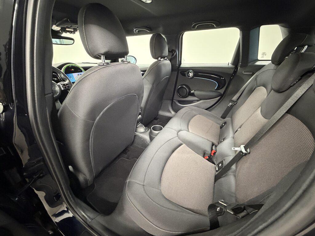 Mini Cooper 1.5 TwinPower Turbo Cooper Business DCT