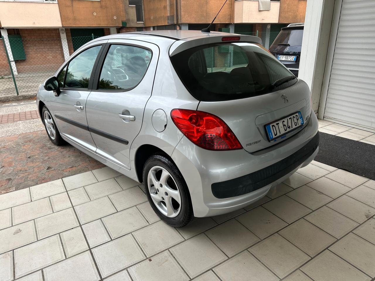 Peugeot 207 1.4 GPL Neopatentati