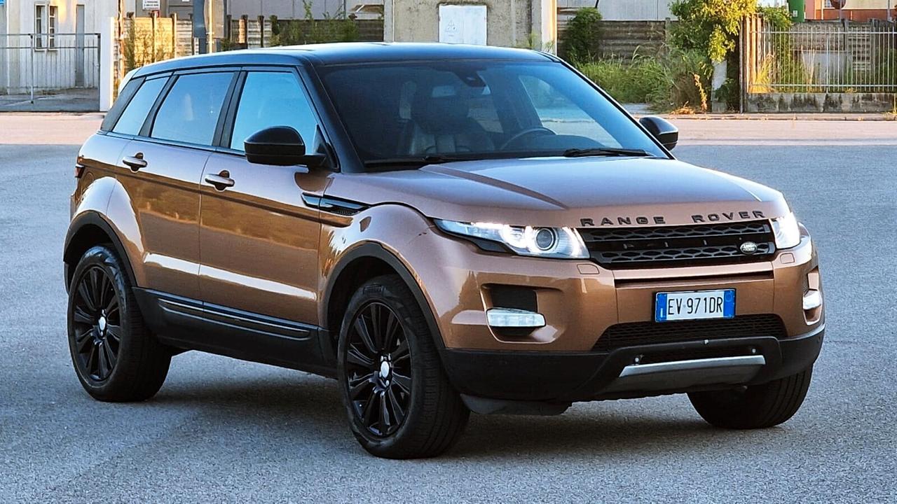 LAND Range Rover Evoque 2.2 TD4 5p. Pure Tech Pack Launch Edition