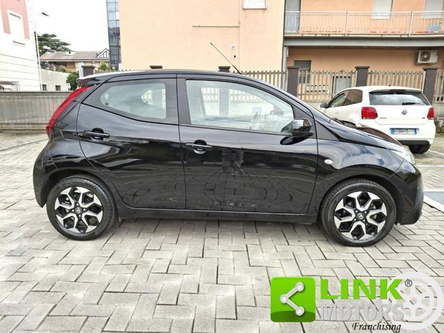 TOYOTA Aygo Connect 1.0 VVT-i 72CV x-fun GARANZIA INCLUSA