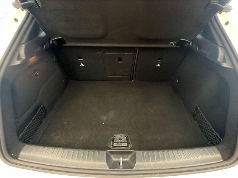 Mercedes-Benz GLA GLA 200 d Automatic Premium