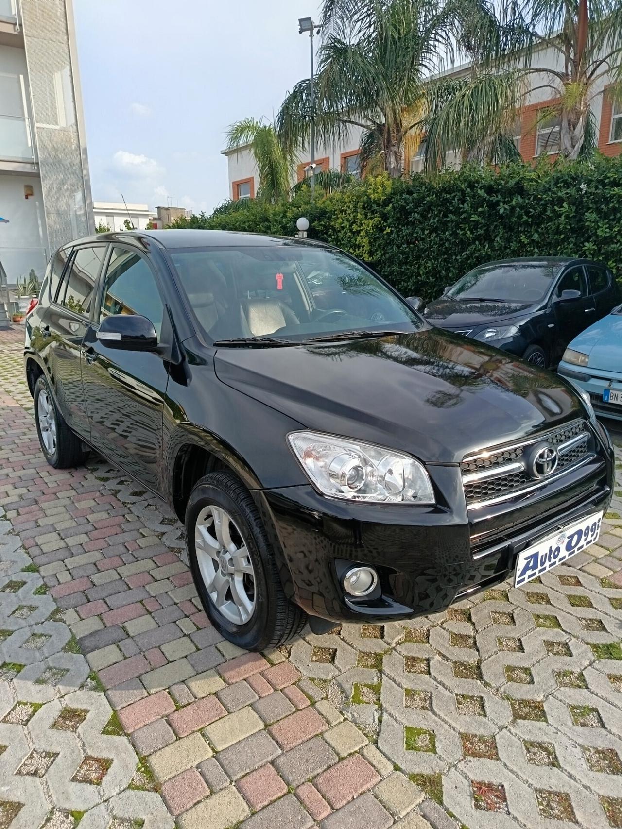 Toyota RAV 4 RAV4 2.2 D-4D 150 CV DPF Sol