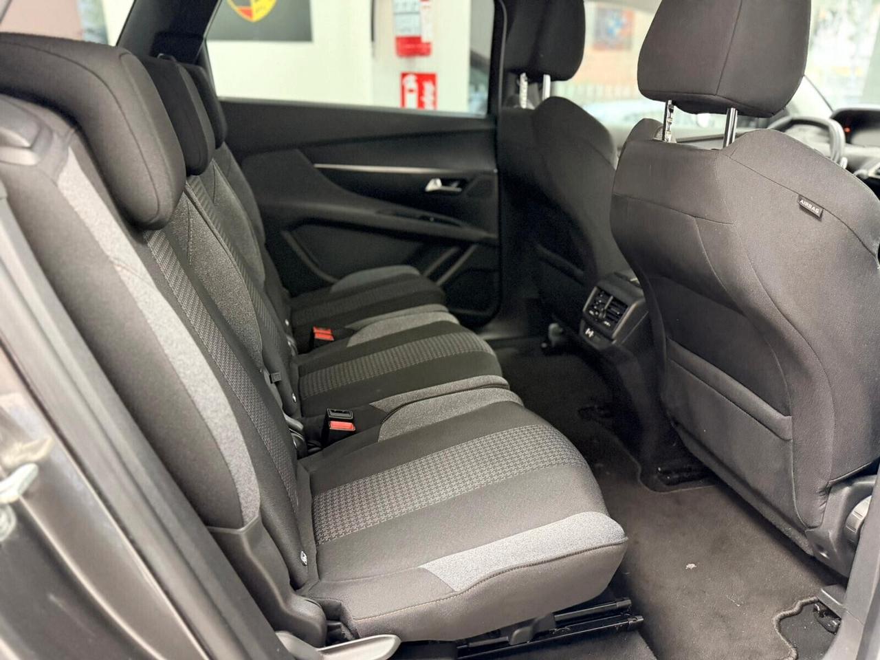Peugeot 5008 BlueHDi 130 S&S EAT8 Active Pack