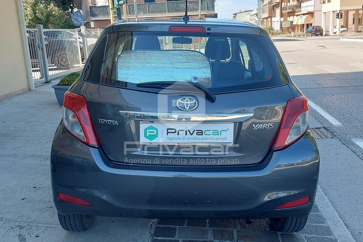 TOYOTA Yaris 1.0 3 porte Active