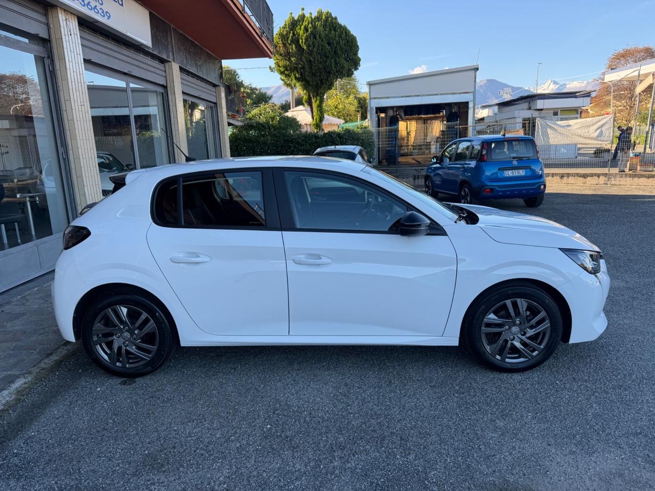 Peugeot 208 5 porte Active