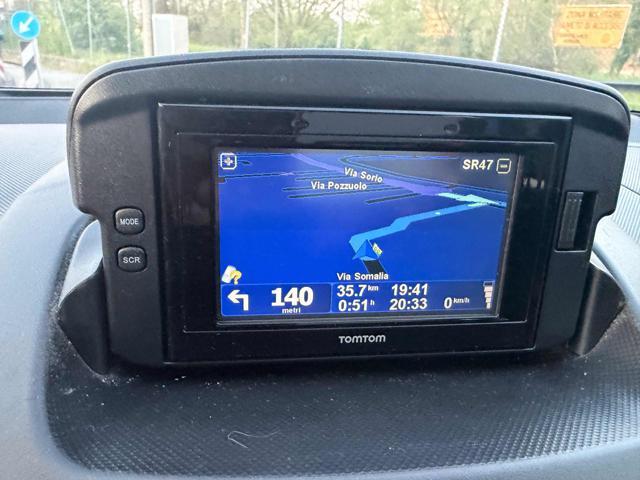 TOYOTA Aygo 1.0 12V VVT-i 5p Deep Ocean Connect Bellissima