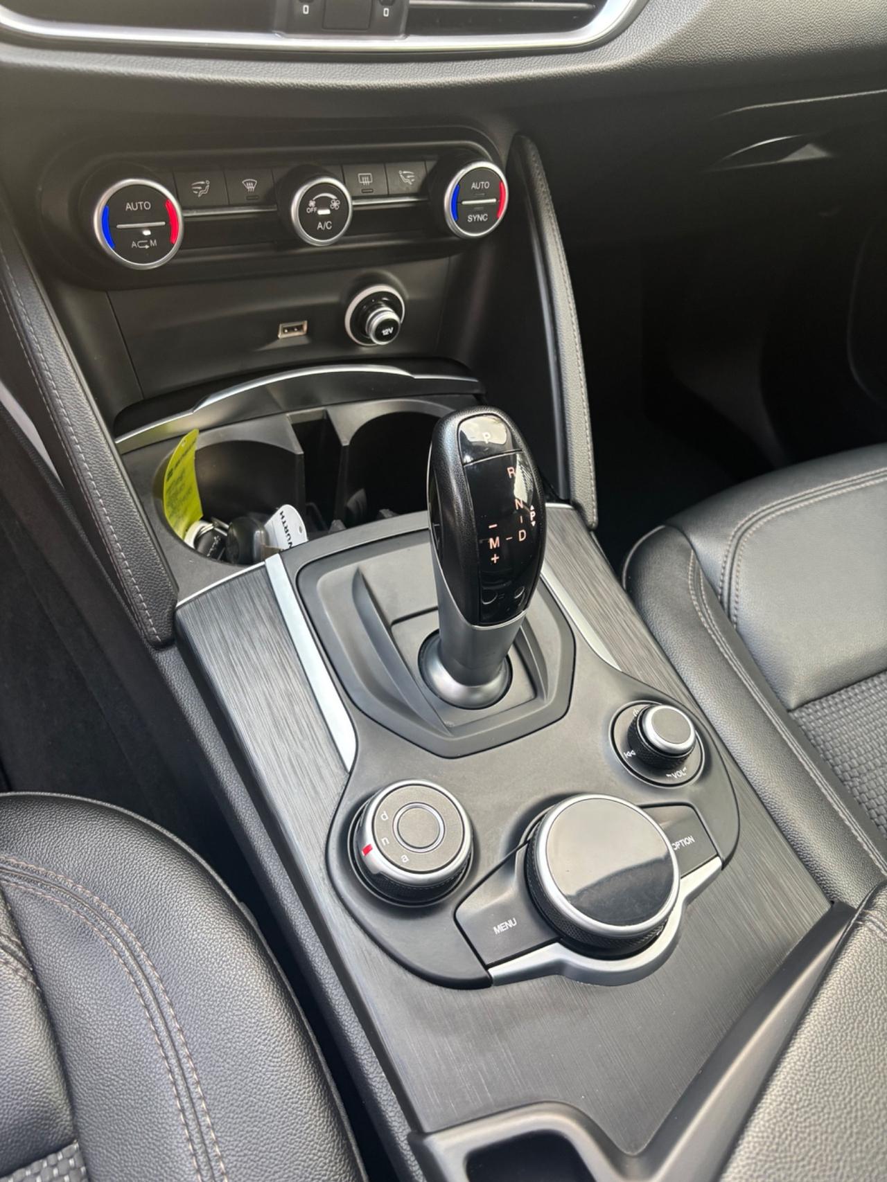 Alfa Romeo Stelvio 2.2 Turbodiesel 210 CV AT8 Q4 Super