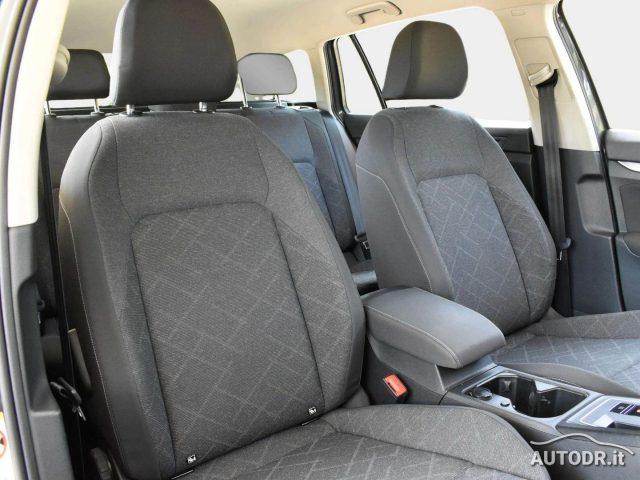 VOLKSWAGEN Golf Variant 2.0 TDI DSG Life Navi, Virtual, ACC, AppConnect