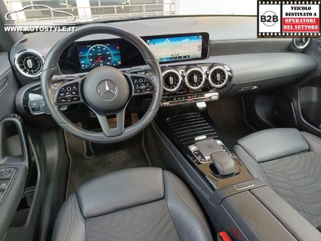 MERCEDES-BENZ A 180 d Automatic Business