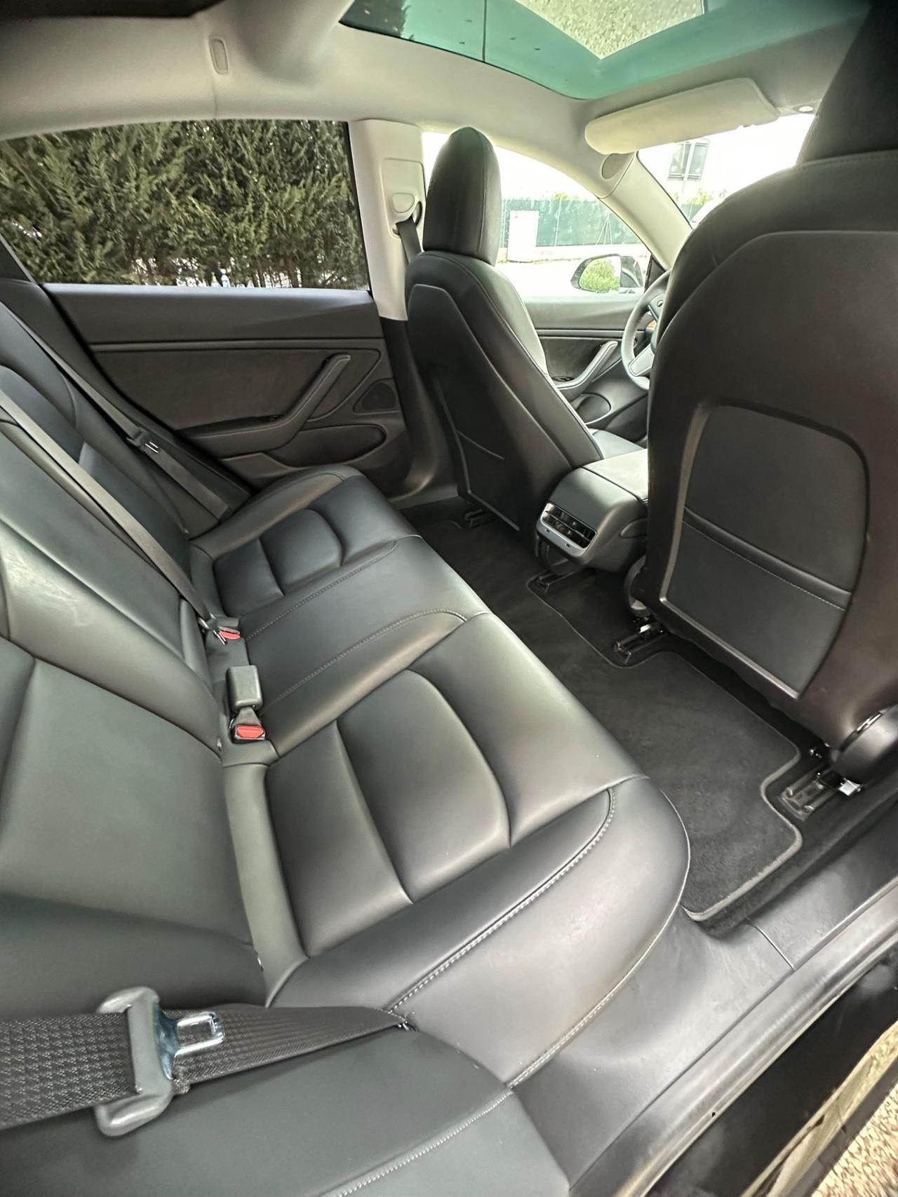 Tesla Model 3 Long Range Dual Motor AWD