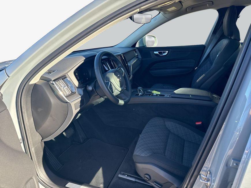 Volvo XC60 2.0 b5 Core awd auto