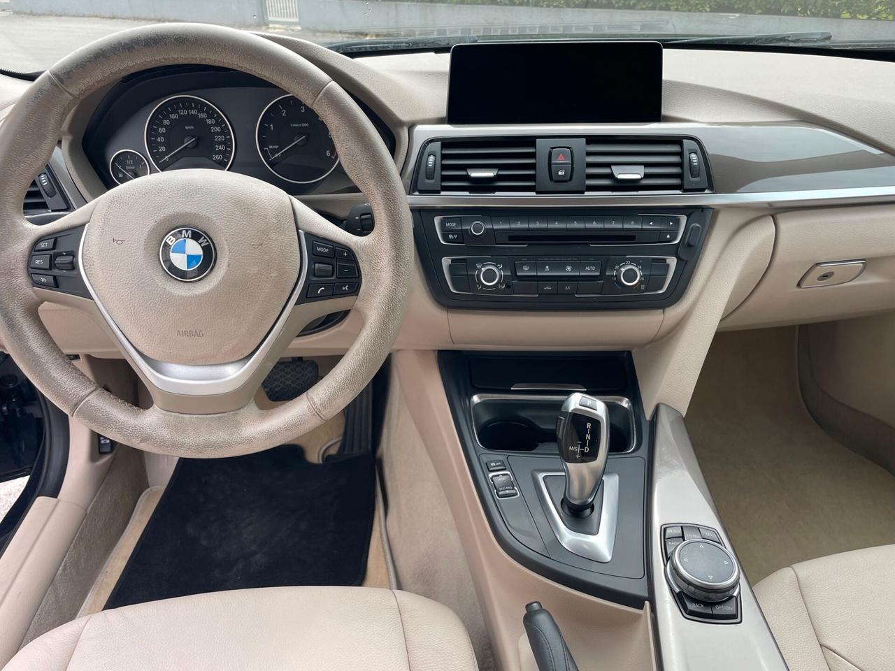 Bmw 330 330dA xDrive Touring Modern