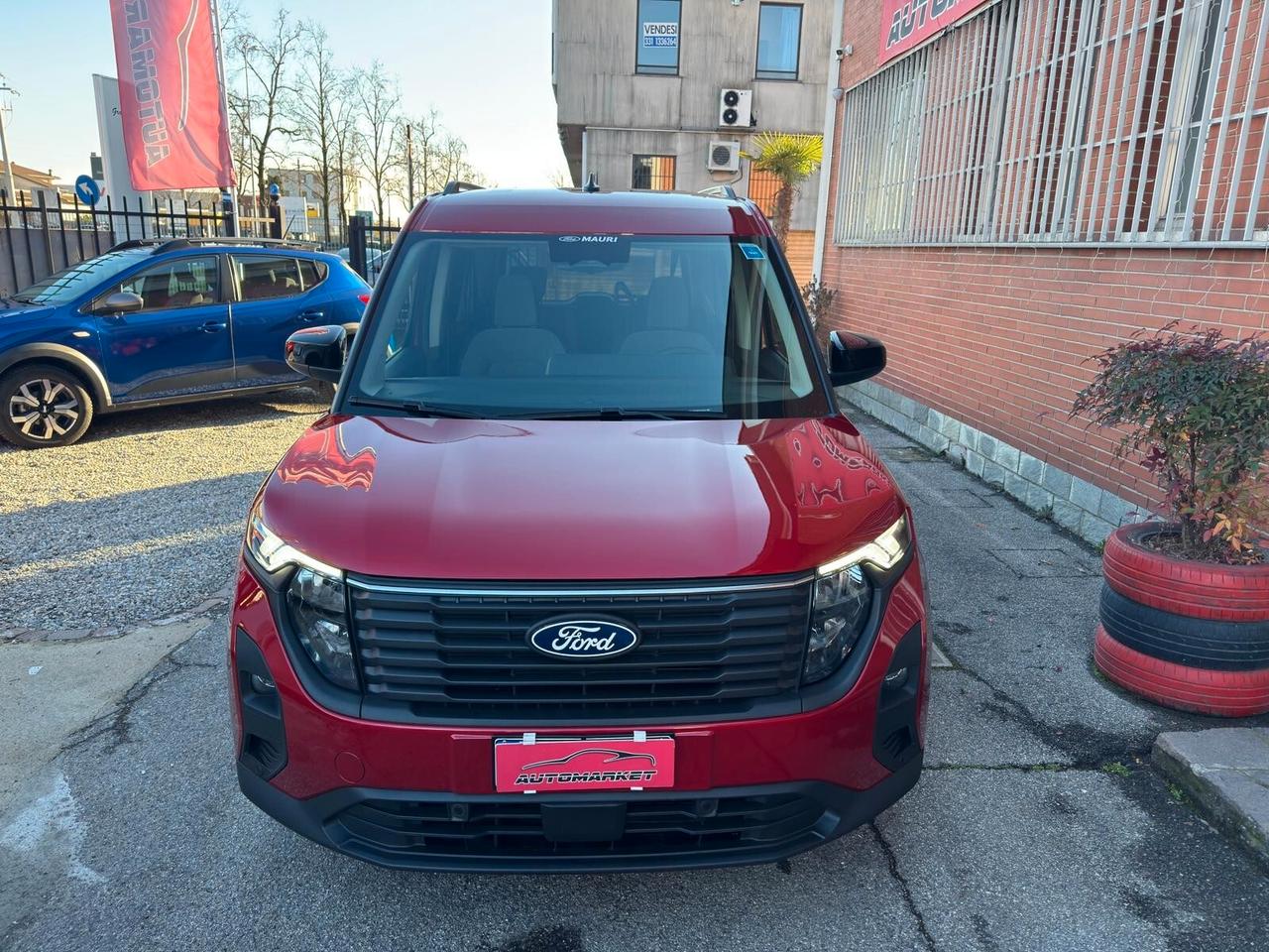 Ford Tourneo Courier 1.0 EcoBoost 125cv Powershift Titanium