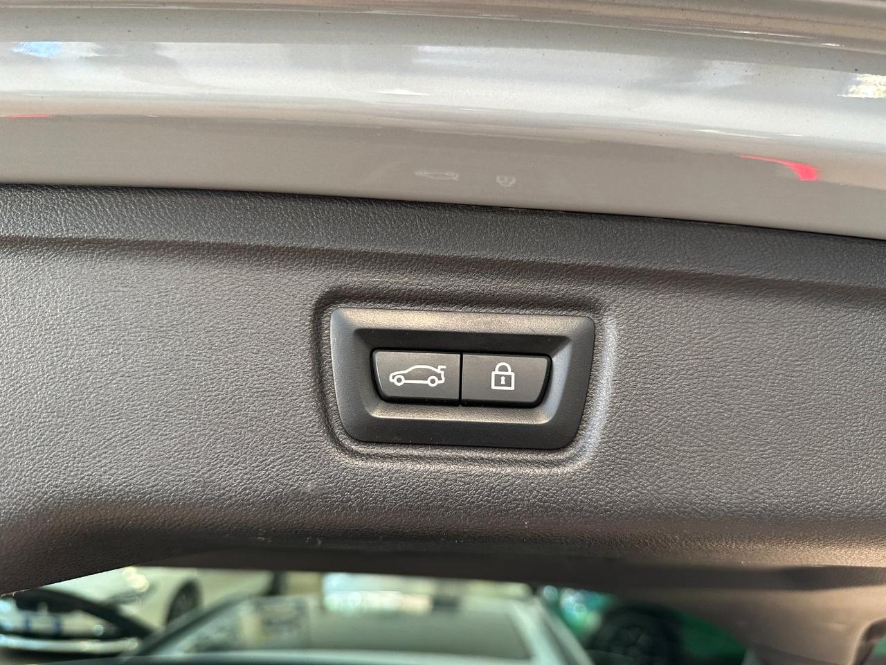 BMW 320 d Touring mhev xdrive MSport-19"-Tetto-Pelle-Carplay-Camera