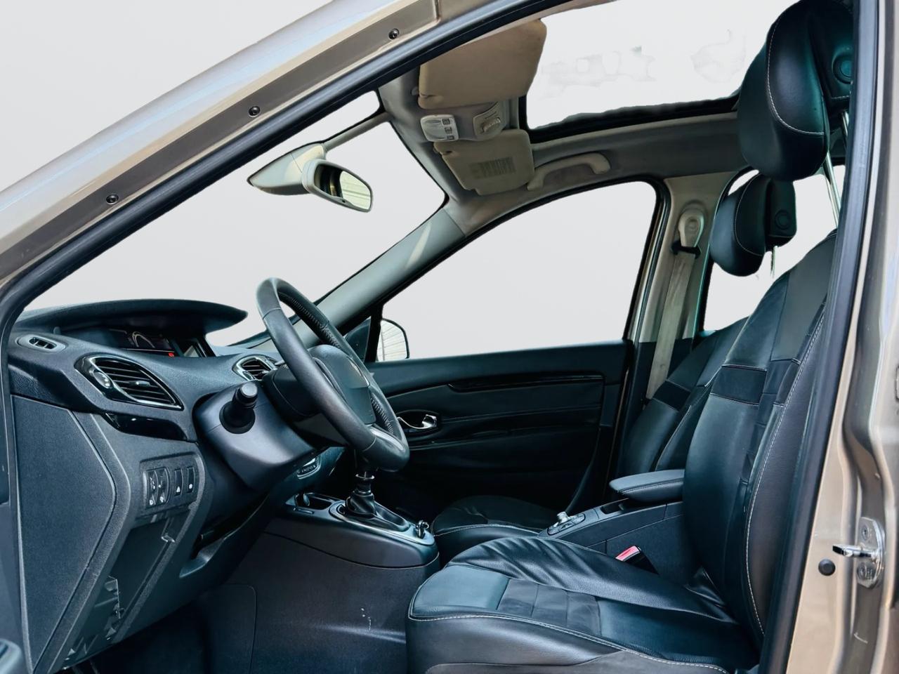 RENAULT SCENIC 1.5 DCI 110 CV*NAVIGATORE*PELLE*7 POSTI*PELLE*