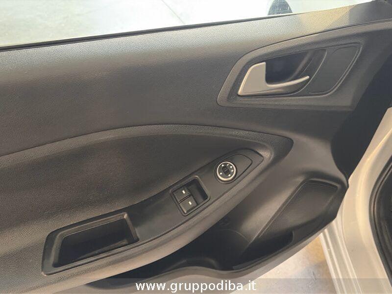 Hyundai i20 2015 Benzina 5p 1.2 Blackline 84cv