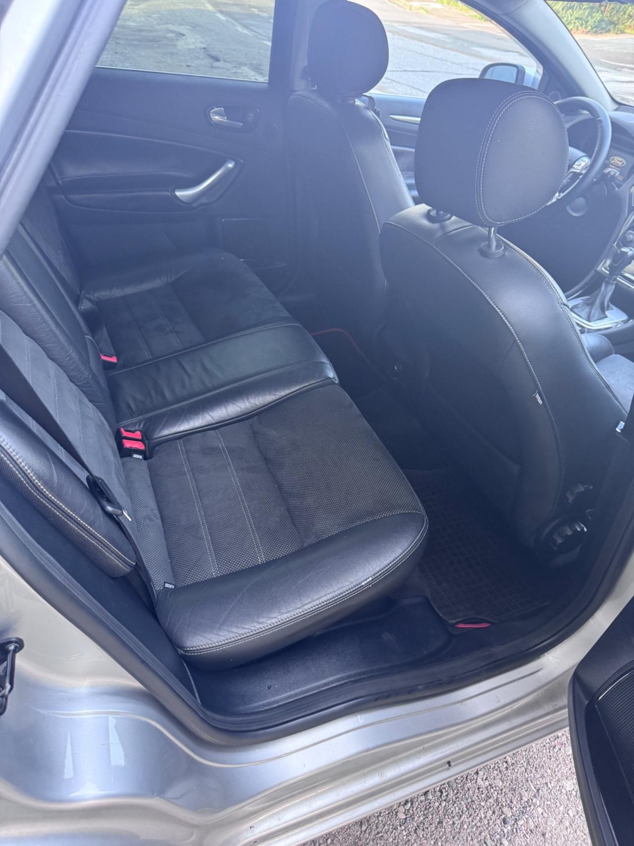 Ford Mondeo 2000 TDCi 140 CV Ghia DPF con cambio automatico 6Tronic