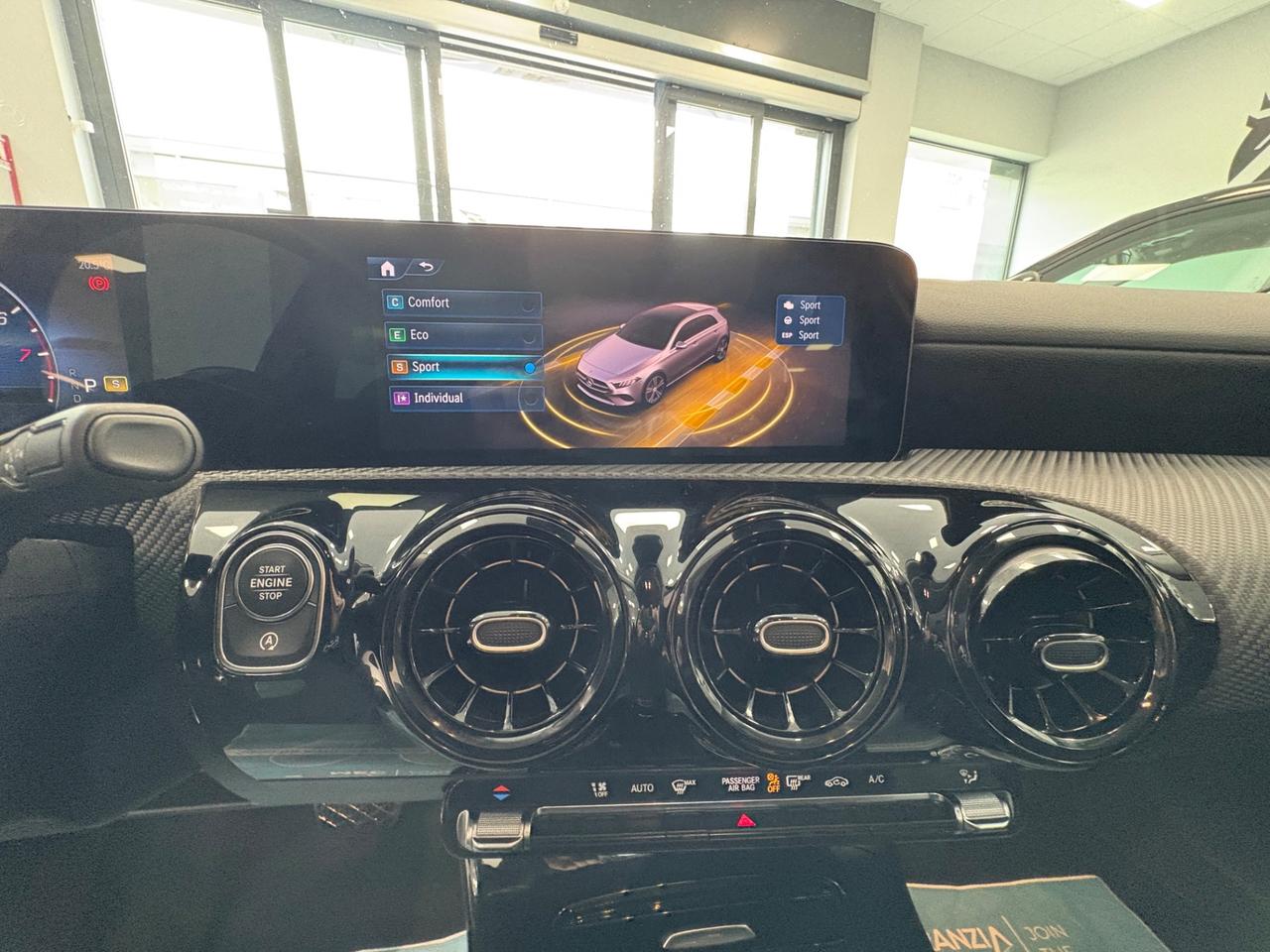 Mercedes A 180 1.4 benzina 136cv 2023 km 91000