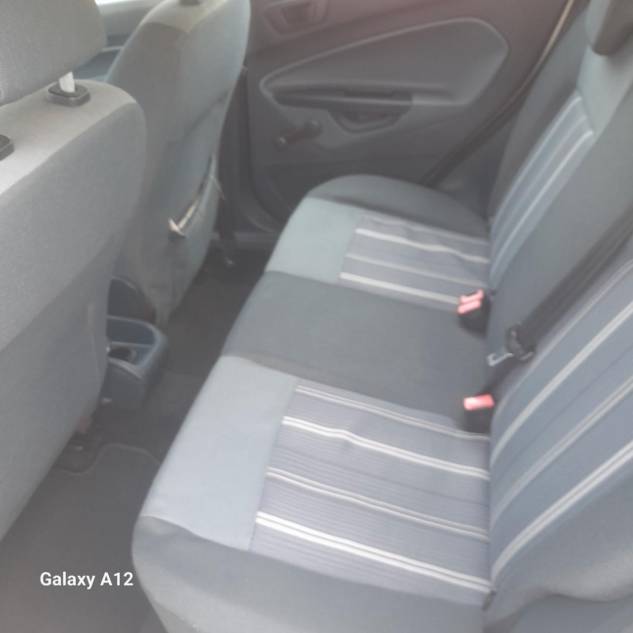 Ford Fiesta 1.4 TDCi 70CV 5 porte