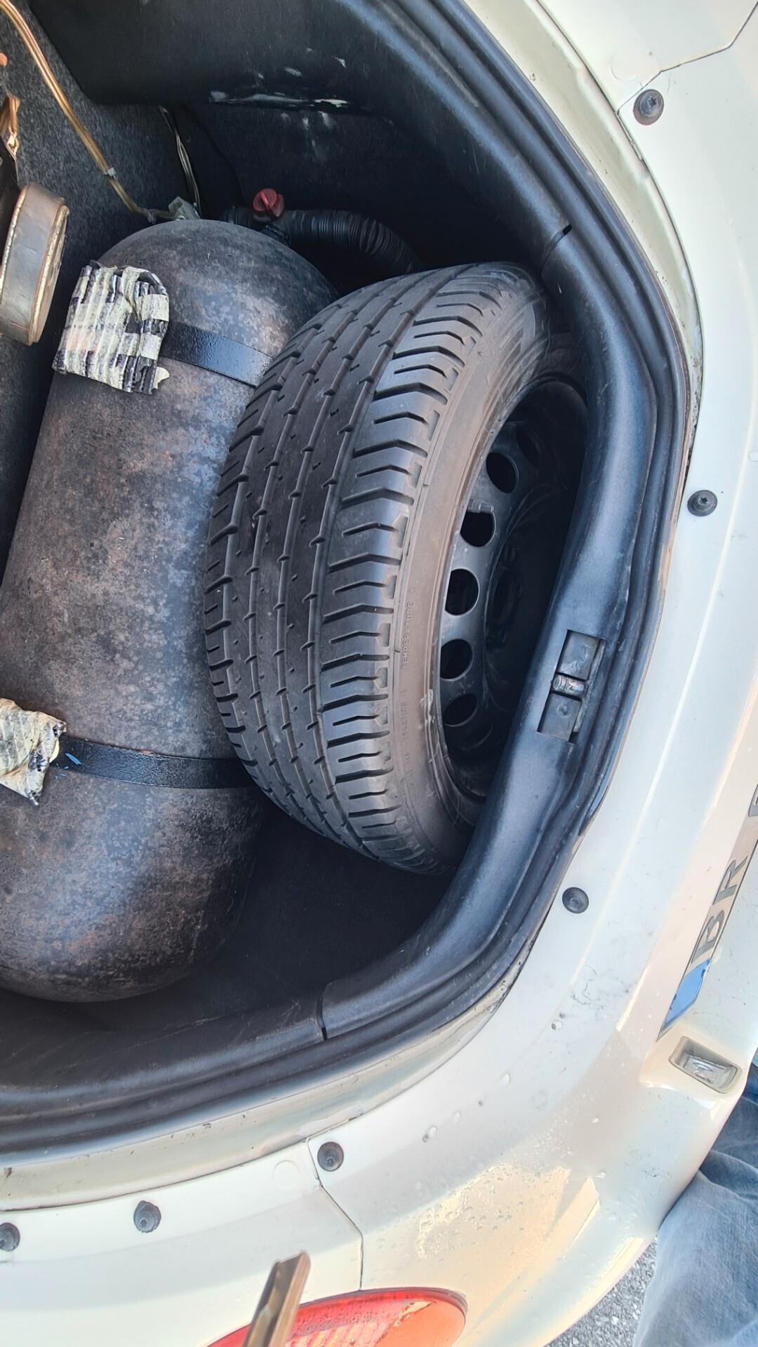 Volkswagen New Beetle 2.0 METANO