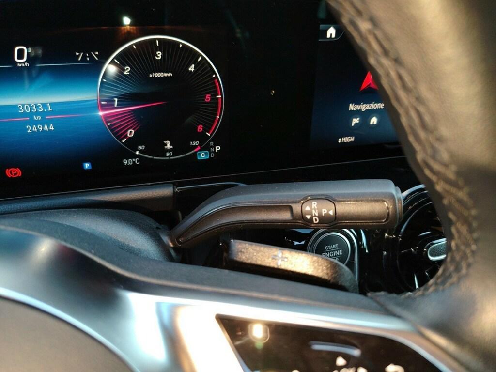 Mercedes GLA 180 180 D Advanced 8G-DCT