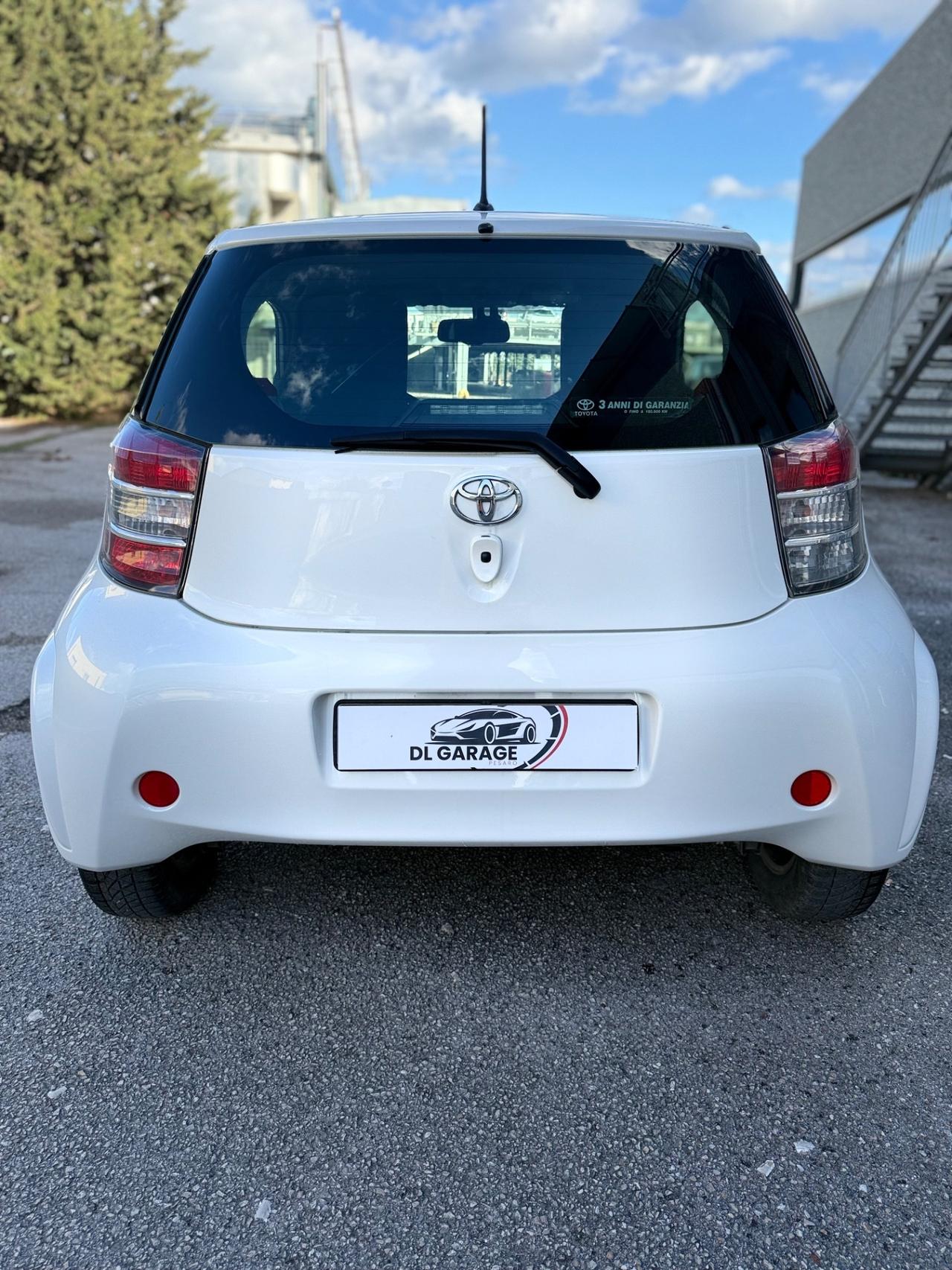 Toyota iQ 1.0 Multidrive