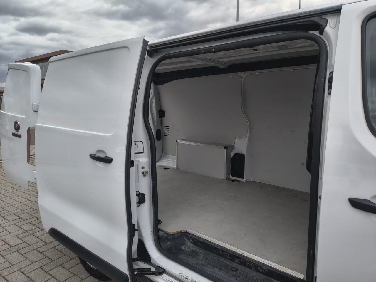 Fiat Scudo 1.5 HDI van / autocarro 3 POSTI *PREZZO IVA ESCLUSA