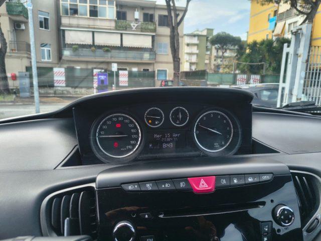 LANCIA Ypsilon 0.9 TwinAir 85 CV 5 porte Metano Ecochic Elefantin