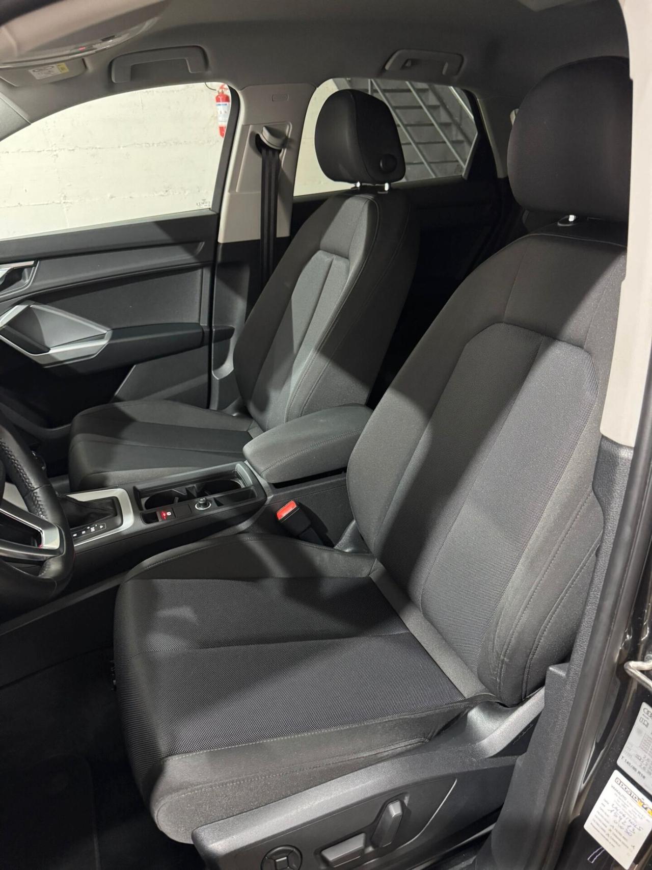 Audi Q3 35 TDI S tronic