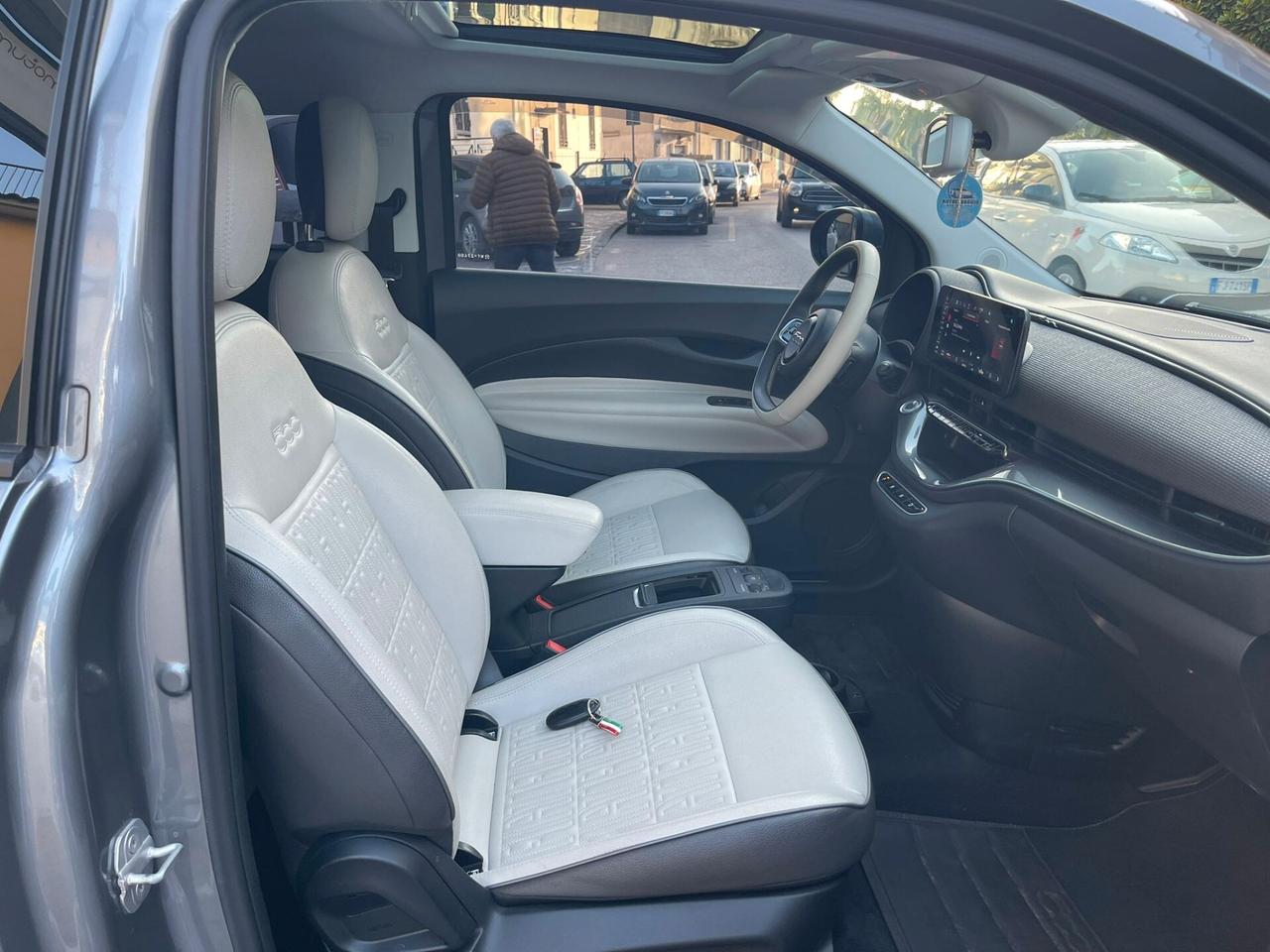 Fiat 500 500e Berlina 42 kWh La Prima by Bocelli