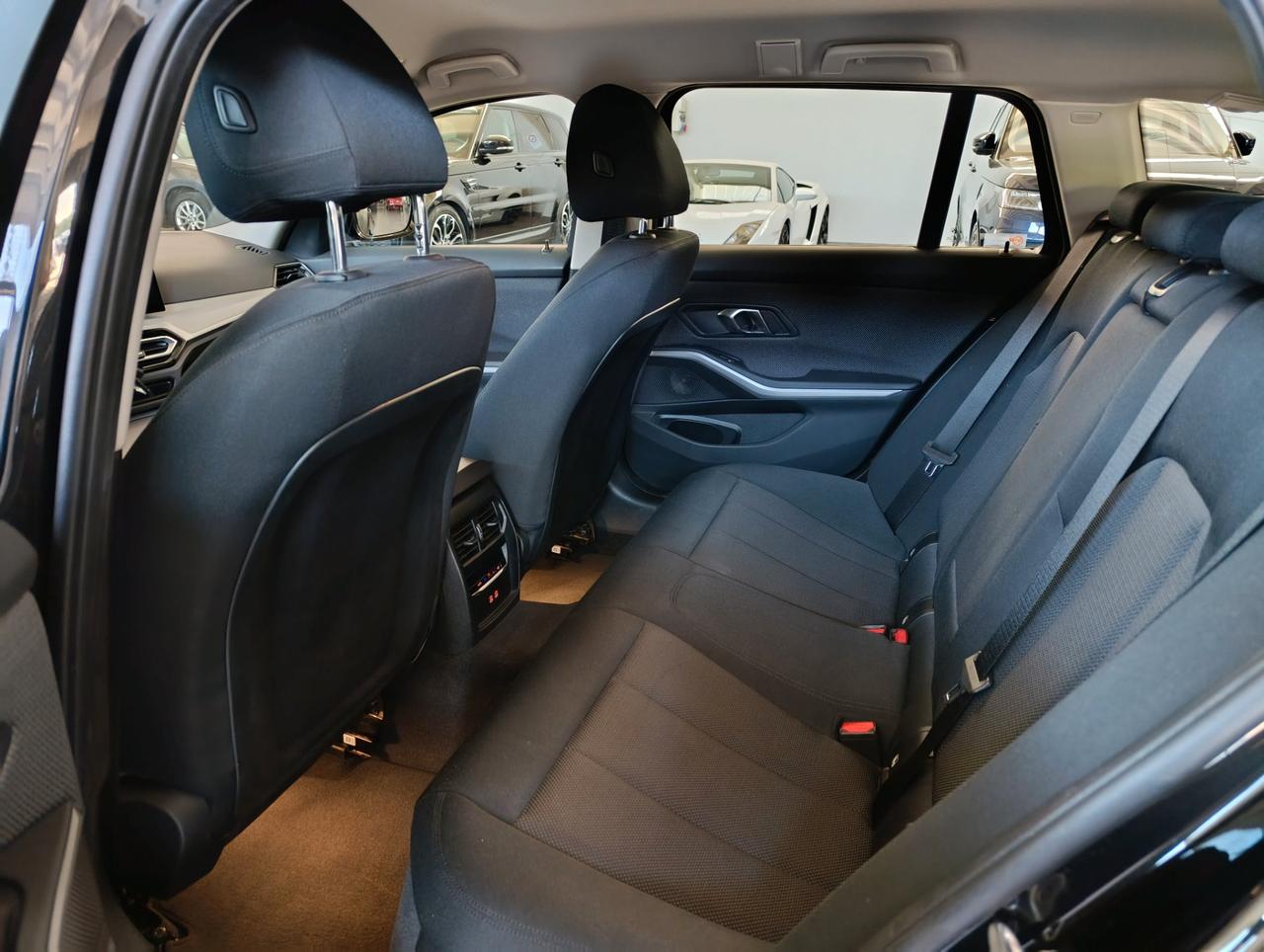 BMW 320 d Touring mhev 48V xdrive auto