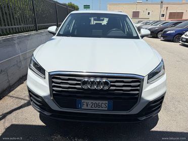 AUDI Q2 35 TDI quattro S tr. Business Design