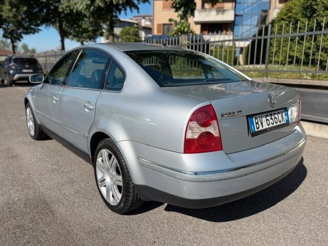 Volkswagen Passat 2.0 cat Highline