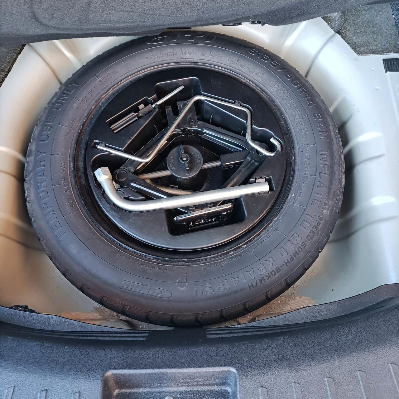 Lancia Ypsilon 1.2 69 CV 5 porte Gold