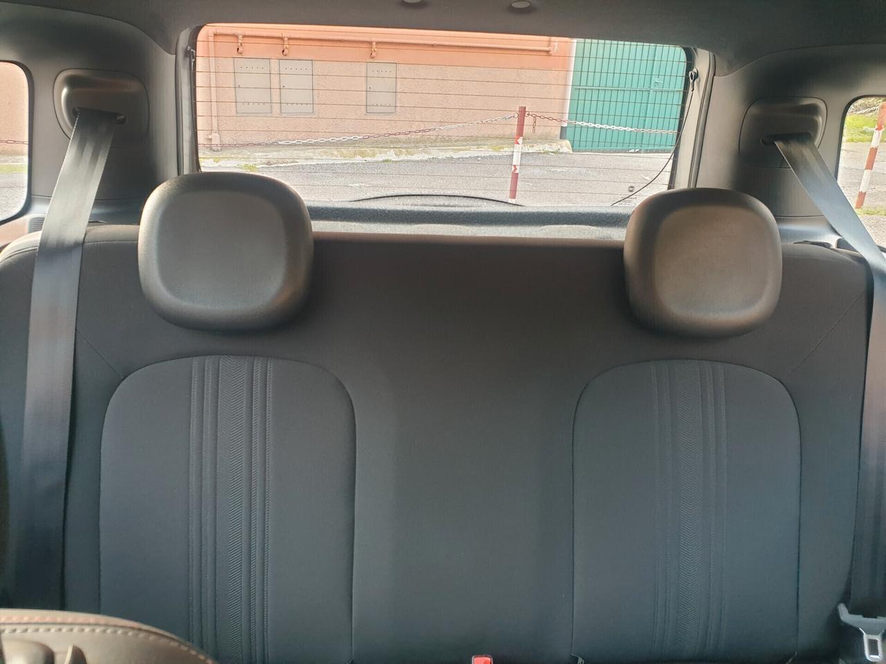 Fiat Panda 1.0 FireFly S&S Hybrid Sport grigio opaco