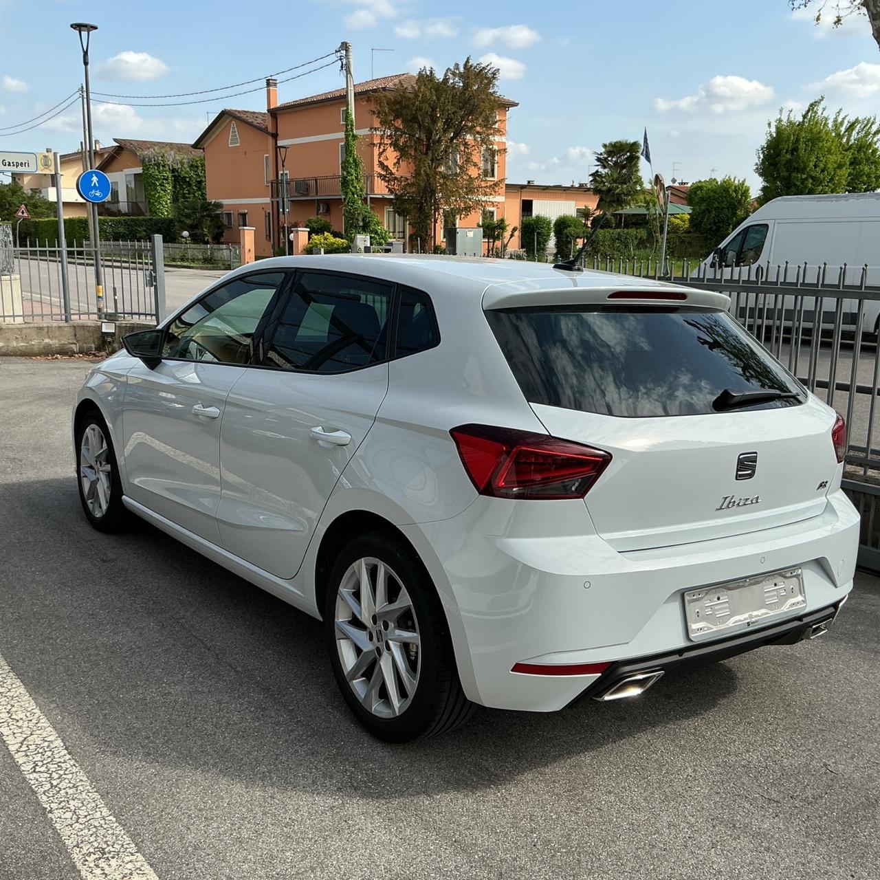 Seat Ibiza 1.0 EcoTSI 115 CV DSG 5 porte FR - Bianco perlato